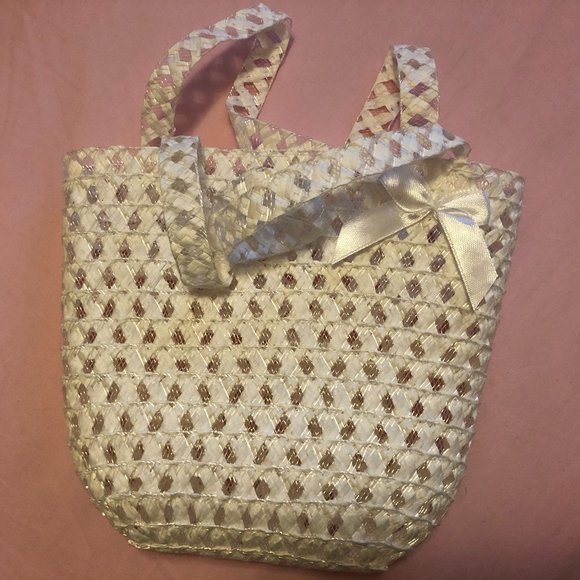 Girl's Dress Hat & Purse - Picture 3 of 5